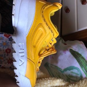 Yellow Filas